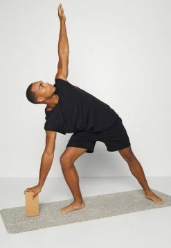 Nike Performance SHORT CORE - Sports Shorts - Black/iron Grey -Nike Performance store 01cfdbd02451489289bec7be98252810