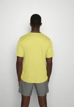 Nike Performance MILER - Sports T-shirt - Celery -Nike Performance store 03882106af57440390061c934fb6250a