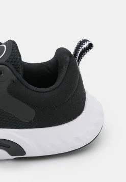 Nike Performance RENEW IN SEASON TR 11 - Training Shoe - Black/white -Nike Performance store 042f7f5b282a480495ae481533c7562f