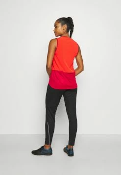 Nike Performance FC - Sports T-shirt - Chile Red/gym Red/white -Nike Performance store 05060d8c98ed4df3a3ecf688d29558ff