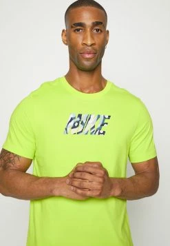 Nike Performance TEE - Sports T-shirt - Atomic Green 9 Nike Performance TEE - Sports T-shirt - Atomic Green -Nike Performance store 050f7ff077ad40259eac0aef567a6d86