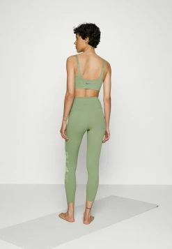 Nike Performance Leggings - Oil Green/iron Grey -Nike Performance store 058bce2d3ae34b6085129f2f51a4749a