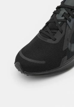 Nike Performance QUEST 5 - Neutral Running Shoes - Black/dark Smoke Grey -Nike Performance store 067d780bf154414ea3b951cf63aa642f