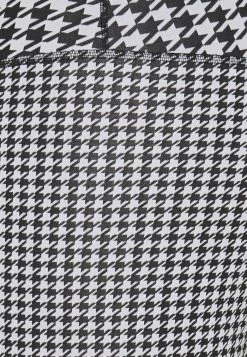 Nike Performance ONE 7/8 - Leggings - White/black 10 Nike Performance ONE 7/8 - Leggings - White/black -Nike Performance store 07db5bce5f5145f0bef8fb8fc1c8249d