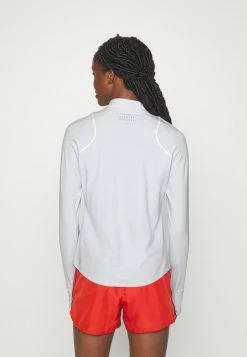 Nike Performance RUN MIDLAYER - Long Sleeved Top - Football Grey/black