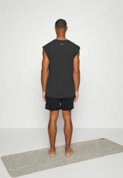 Nike Performance SHORT CORE - Sports Shorts - Black/iron Grey -Nike Performance store 089ec327f0634a5db802495d88214f4b