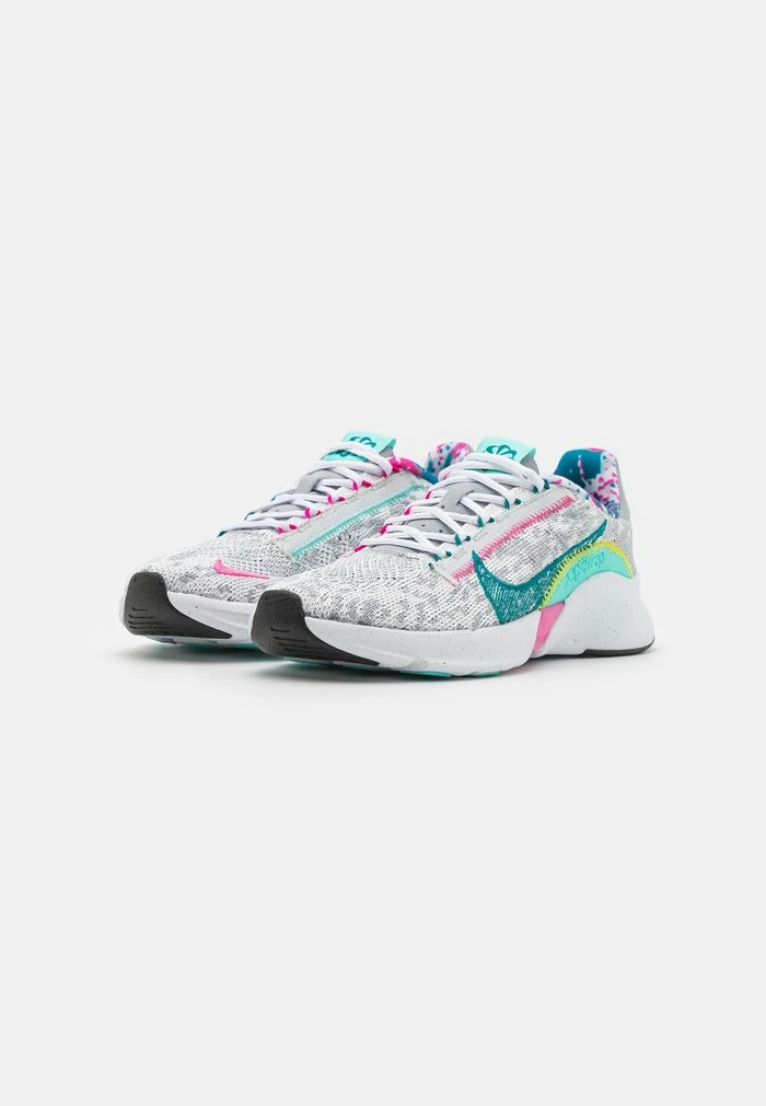 Nike Performance W SUPERREP GO 3 NN FK - Training Shoe - Photon Dust/bright Spruce/wolf Grey/dynamic Turq/pinksicle/yellow Strike 2 Nike Performance W SUPERREP GO 3 NN FK - Training Shoe - Photon Dust/bright Spruce/wolf Grey/dynamic Turq/pinksicle/yellow Strike - Image 2