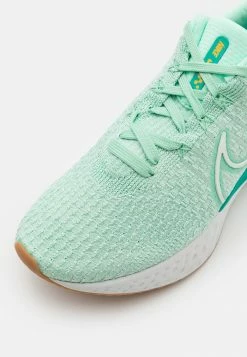 Nike Performance REACT INFINITY RUN 3 - Neutral Running Shoes - Mint Foam/summit White/enamel Green/neptune Green/gum Med Brown/yellow Ochre -Nike Performance store 096f52b79b62413bbe102fba61464e55