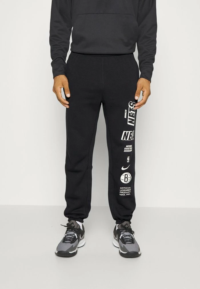Nike Performance NBA BROOKLYN NETS COURTSIDE PANT - Tracksuit Bottoms - Black 1 Nike Performance NBA BROOKLYN NETS COURTSIDE PANT - Tracksuit Bottoms - Black