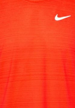 Nike Performance Top - Red -Nike Performance store 0b0611243ae1472abbba9825a6e82e14