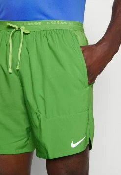 Nike Performance STRIDE - Sports Shorts - Chlorophyll/vivid Green/reflective Silver -Nike Performance store 0ef12d566e6d4a98a1b6b9688c510374