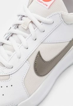 Nike Performance COURT ZOOM LITE 3 - Multicourt Tennis Shoes - White/metallic Pewter/phantom/bright Crimson -Nike Performance store 0f76085a75c5499194cadc6f53b32807