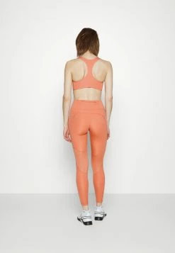 Nike Performance BRA - Medium Support Sports Bra - Madder Root/white 9 Nike Performance BRA - Medium Support Sports Bra - Madder Root/white -Nike Performance store 0fee1eeb259a4c338f592f14201d14b2