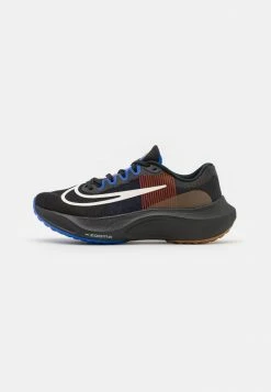 Nike Performance ZOOM FLY 5 A.I.R. HOLA LOU - Neutral Running Shoes - Black/phantom/ale Brown/racer Blue/team Orange