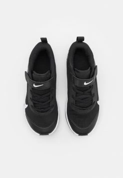 Nike Performance OMNI MULTI COURT UNISEX - Neutral Running Shoes - Black/white -Nike Performance store 1366a4da67d94d479bf2d03a94f07598