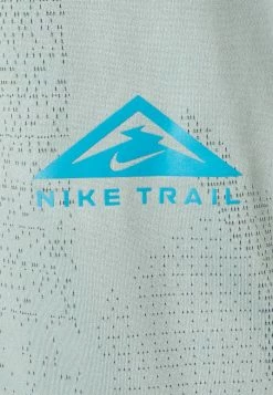 Nike Performance TRAIL RISE 365 - Sports T-shirt - Dusty Sage/laser Blue -Nike Performance store 13e73548dd8d48d6a3e1a28364d0b78a