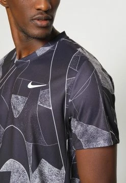 Nike Performance DRY VICTORY - Print T-shirt - Black/white -Nike Performance store 14481474a20849418409bb27bd7a792e