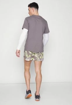 Nike Performance TRAIL - Sports Shorts - Olive Grey/light Iron Ore -Nike Performance store 15069fc5414e4a9c815cb1b78afecab0