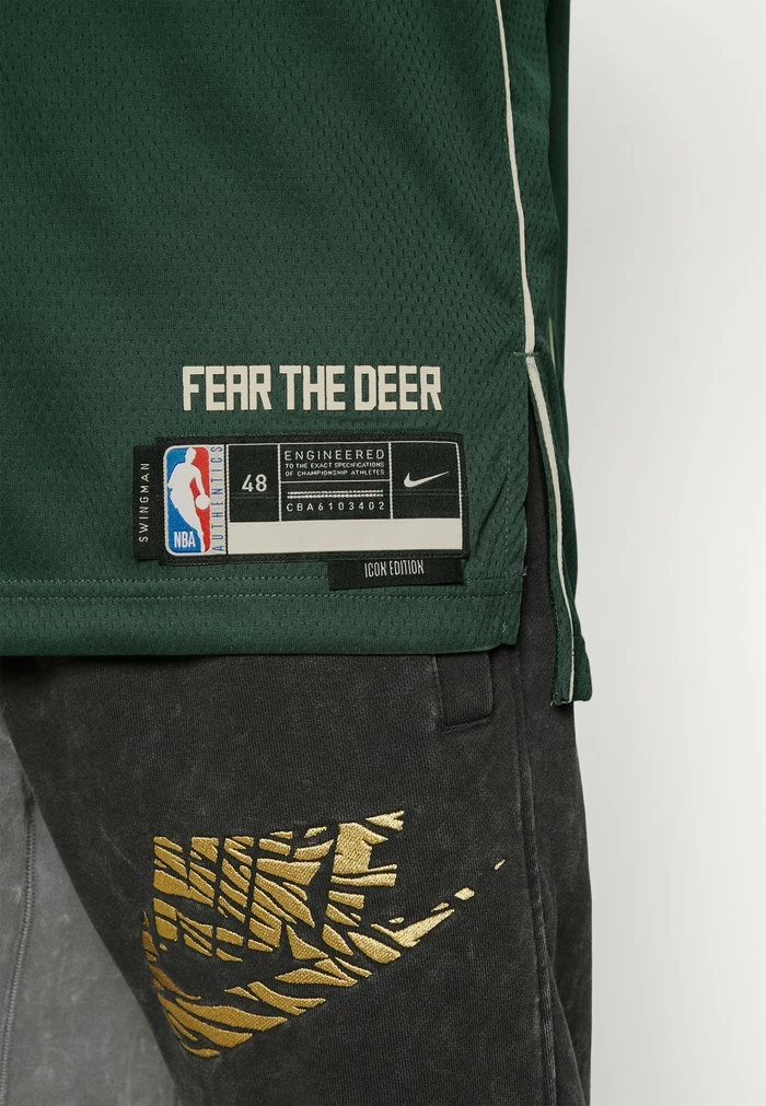Nike Performance NBA GIANNIS ANTETOKOUNMPO MILWAUKEE BUCKS SWINGMAN ICON - NBA Jersey - Fir 6 Nike Performance NBA GIANNIS ANTETOKOUNMPO MILWAUKEE BUCKS SWINGMAN ICON - NBA Jersey - Fir - Image 6