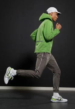 Nike Performance TRANSIT - Running Jacket - Chlorophyll/silver