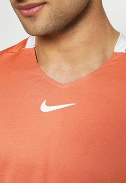 Nike Performance ADVANTAGE - Sports T-shirt - Madder Root -Nike Performance store 1bcf7f491d604fcdbb7b10bdc998b826