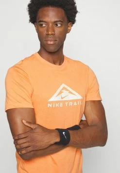 Nike Performance TEE TRAIL - Sports T-shirt - Orange Trance -Nike Performance store 1c68e3ab98074f9cabaac7e38408d924