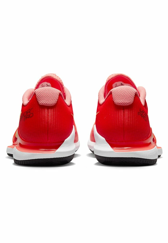 Nike Performance AIR ZOOM VAPOR PRO CLAY - Clay Court Tennis Shoes - Bright Crimson/topaz Gold-magic Ember 4 Nike Performance AIR ZOOM VAPOR PRO CLAY - Clay Court Tennis Shoes - Bright Crimson/topaz Gold-magic Ember - Image 4