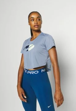 Nike Performance ONE - Print T-shirt - Ashen Slate/white