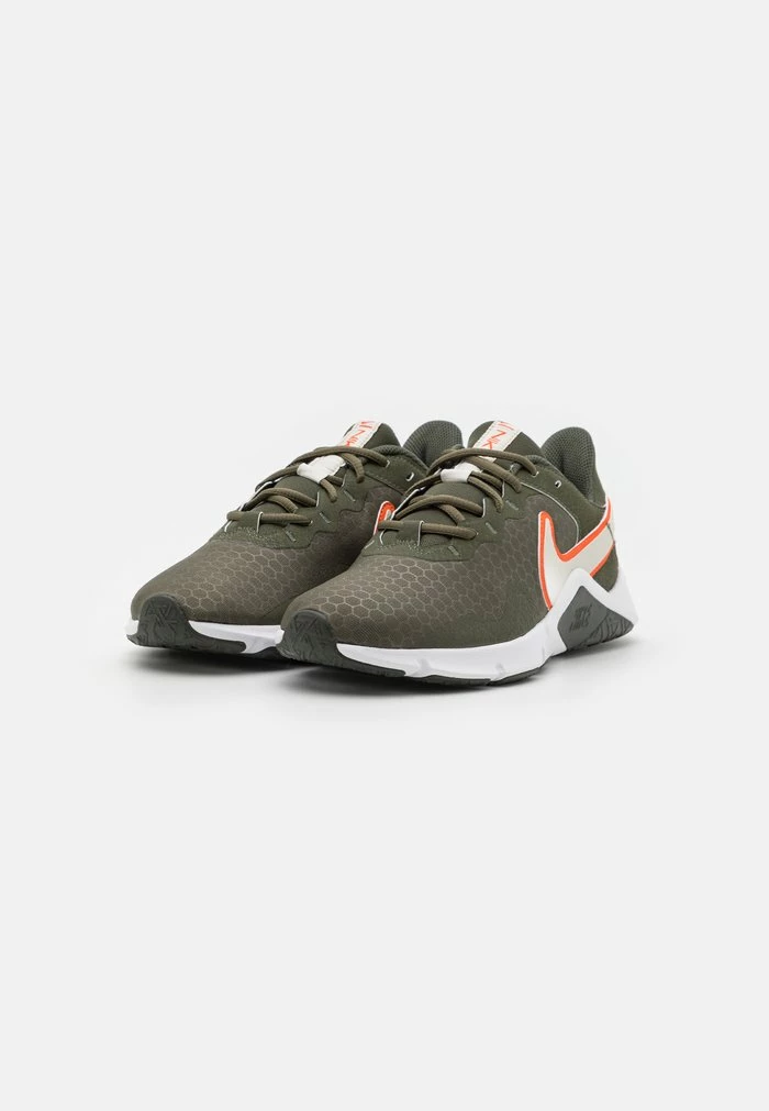 Nike Performance LEGEND ESSENTIAL 2 - Training Shoe - Green/orange 2 Nike Performance LEGEND ESSENTIAL 2 - Training Shoe - Green/orange - Image 2