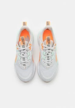 Nike Performance W REACT ESCAPE RN 2 PRM - Neutral Running Shoes - Photon Dust/total Orange/mint Foam/metallic Pewter/light Iron Ore/gum Dark Brown 9 Nike Performance W REACT ESCAPE RN 2 PRM - Neutral Running Shoes - Photon Dust/total Orange/mint Foam/metallic Pewter/light Iron Ore/gum Dark Brown -Nike Performance store 221a3960f1e2484cadc3dbbca270b803