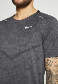 Nike Performance TECHKNIT ULTRA - Print T-shirt - Black/white/silver -Nike Performance store 23a6dec8e7814fe1983ffc6f96eadc4d