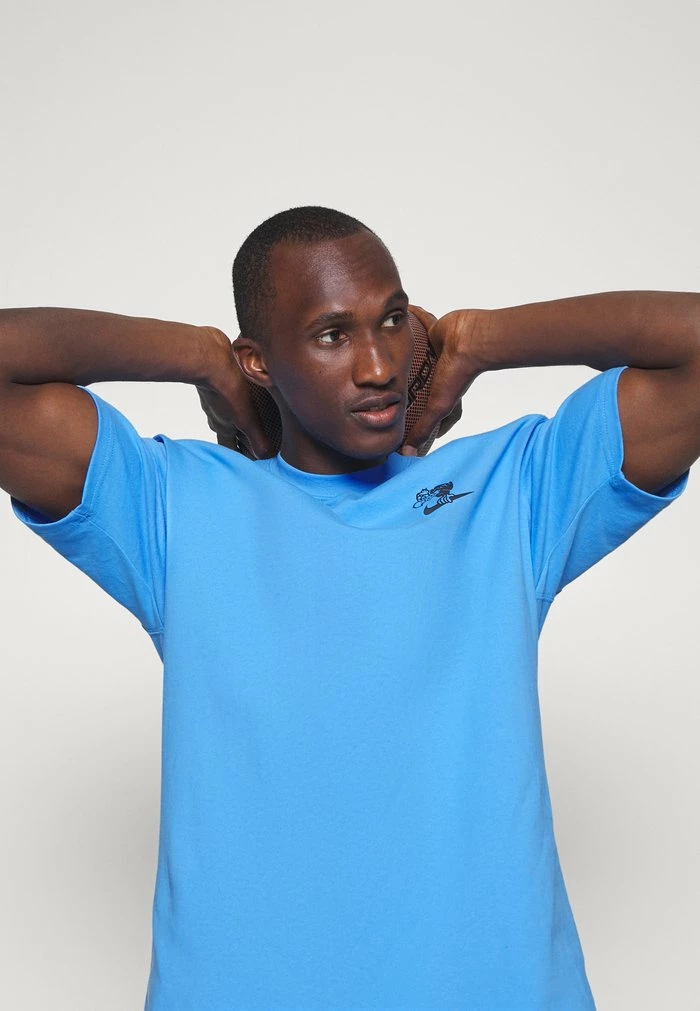 Nike Performance TEE SUSTAINABLE - Print T-shirt - University Blue 5 Nike Performance TEE SUSTAINABLE - Print T-shirt - University Blue - Image 5