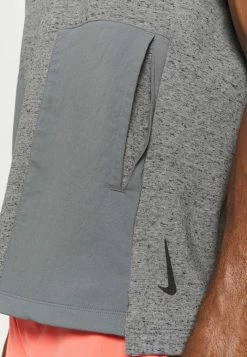 Nike Performance Sports T-shirt - Dark Grey Heather/iron Grey/smoke Grey -Nike Performance store 293201b23ca344bcbef2a888805b2aa7