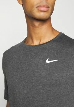 Nike Performance RUN CORE - Sports T-shirt - Black Heather/silver -Nike Performance store 29e4d3b92f6545288b5772c1e8b70247