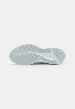 Nike Performance QUEST 5 - Neutral Running Shoes - White/pure Platinum -Nike Performance store 2a43297b6dc044dda6e6b20875a01650