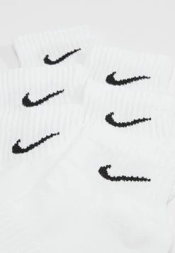 Nike Performance EVERYDAY CUSH 3 PACK UNISEX - Sports Socks - White/black -Nike Performance store 2d7e34ba55624d16bee00d775022341f