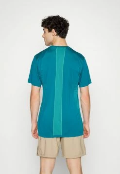 Nike Performance SEAMLESS - Print T-shirt - Bright Spruce/washed Teal/black