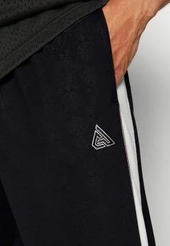 Nike Performance GIANNIS PANT - Tracksuit Bottoms - Black/sail/moon Fossil -Nike Performance store 2f2bb4837e5e44c39006c5b42f239353