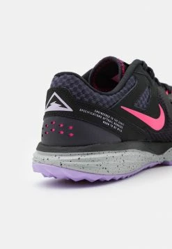 Nike Performance JUNIPER TRAIL - Trail Running Shoes - Black/hyper Pink/cave Purple/lilac/light Smoke Grey -Nike Performance store 31d94859d9314a1098b4dcbe436a844e