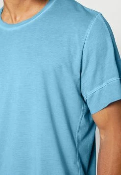 Nike Performance EARTH DAY - Sports T-shirt - University Blue/iron Grey -Nike Performance store 34f23d21716d417d92a0fa3bbfc9463d