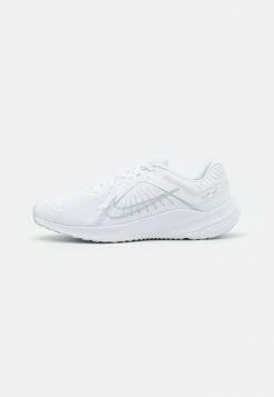 Nike Performance QUEST 5 - Neutral Running Shoes - White/pure Platinum