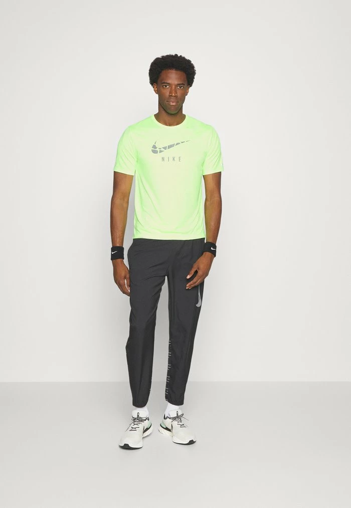 Nike Performance RUN - Fitness / Yoga - Ghost Green/(reflective Silv) 2 Nike Performance RUN - Fitness / Yoga - Ghost Green/(reflective Silv) - Image 2