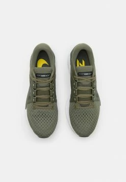 Nike Performance AIR ZOOM VOMERO 16 - Neutral Running Shoes - Med Olive/black/cargo Khaki/honeydew/pilgrim/yellow Strike -Nike Performance store 3998f12998d54ef880b44e3b862b8a3d