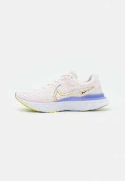 Nike Performance REACT INFINITY RUN FK 3 - Neutral Running Shoes - Light Soft Pink/white/university Gold/light Thistle/pinksicle/ghost Green
