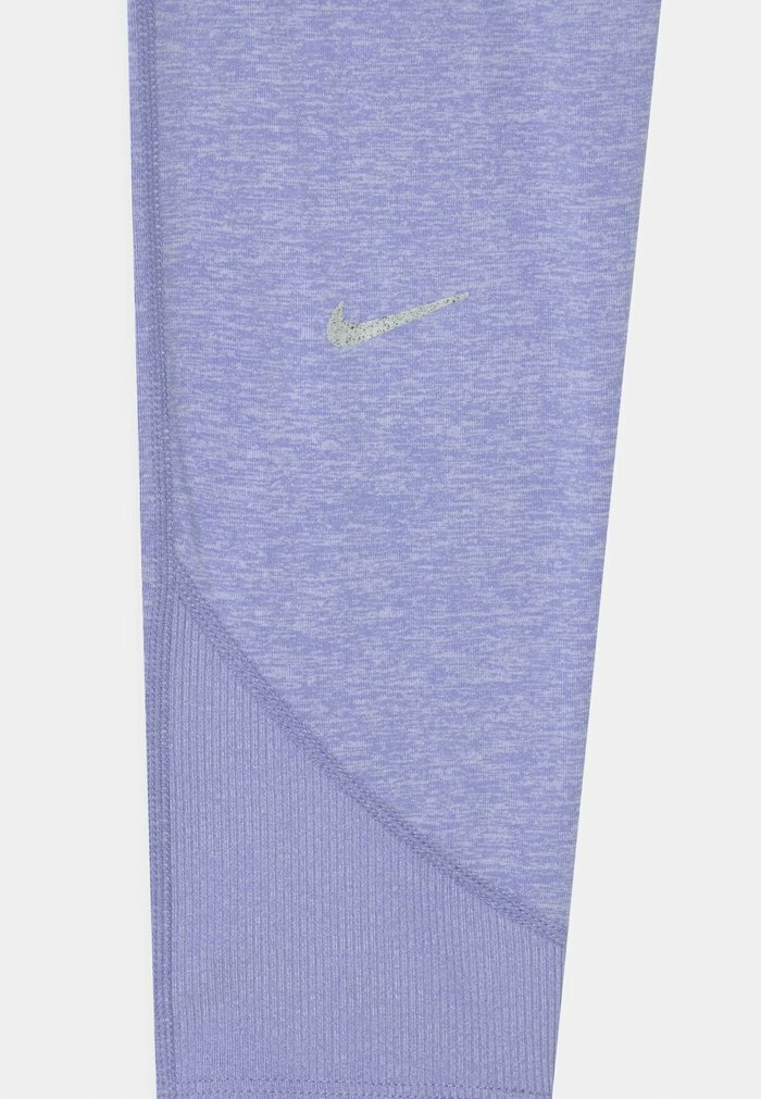 Nike Performance PLUS YOGA - Leggings - Light Thistle/purple Chalk 3 Nike Performance PLUS YOGA - Leggings - Light Thistle/purple Chalk - Image 3
