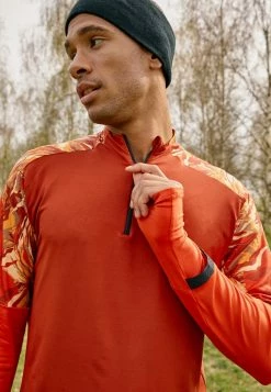 Nike Performance TRAIL - Sports T-shirt - Rugged Orange/mantra Orange/habanero Red -Nike Performance store 3ec64cd61d734a298a32ac1a13270dae