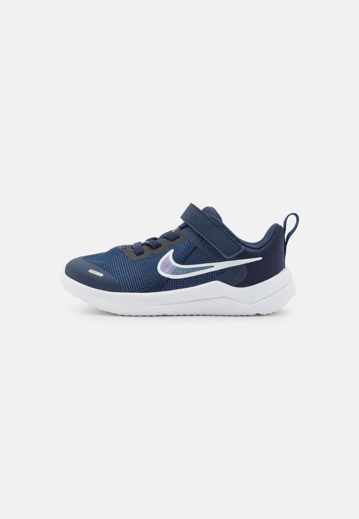 Nike Performance DOWNSHIFTER 12 NN TDV UNISEX - Neutral Running Shoes - Midnight Navy/game Royal/white 1 Nike Performance DOWNSHIFTER 12 NN TDV UNISEX - Neutral Running Shoes - Midnight Navy/game Royal/white