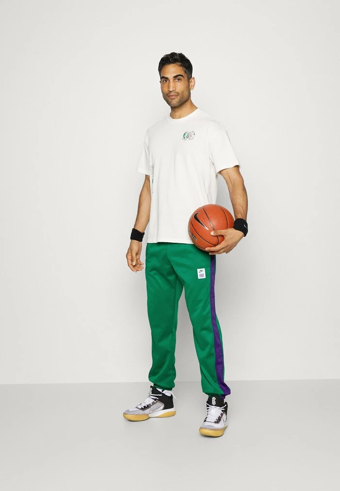 Nike Performance STARTING 5 PANT - Tracksuit Bottoms - Malachite/court Purple/malachite 2 Nike Performance STARTING 5 PANT - Tracksuit Bottoms - Malachite/court Purple/malachite - Image 2