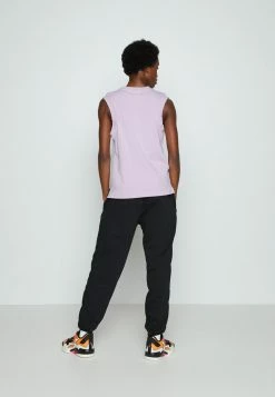 Nike Performance STANDARD ISSUE - Top - Doll/pale Ivory -Nike Performance store 41d94fce4940474f978192f1c817ef00
