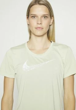 Nike Performance RUN - Sports T-shirt - Olive Aura White 9 Nike Performance RUN - Sports T-shirt - Olive Aura White -Nike Performance store 42a1893cc32941d29003d9787c9952a3